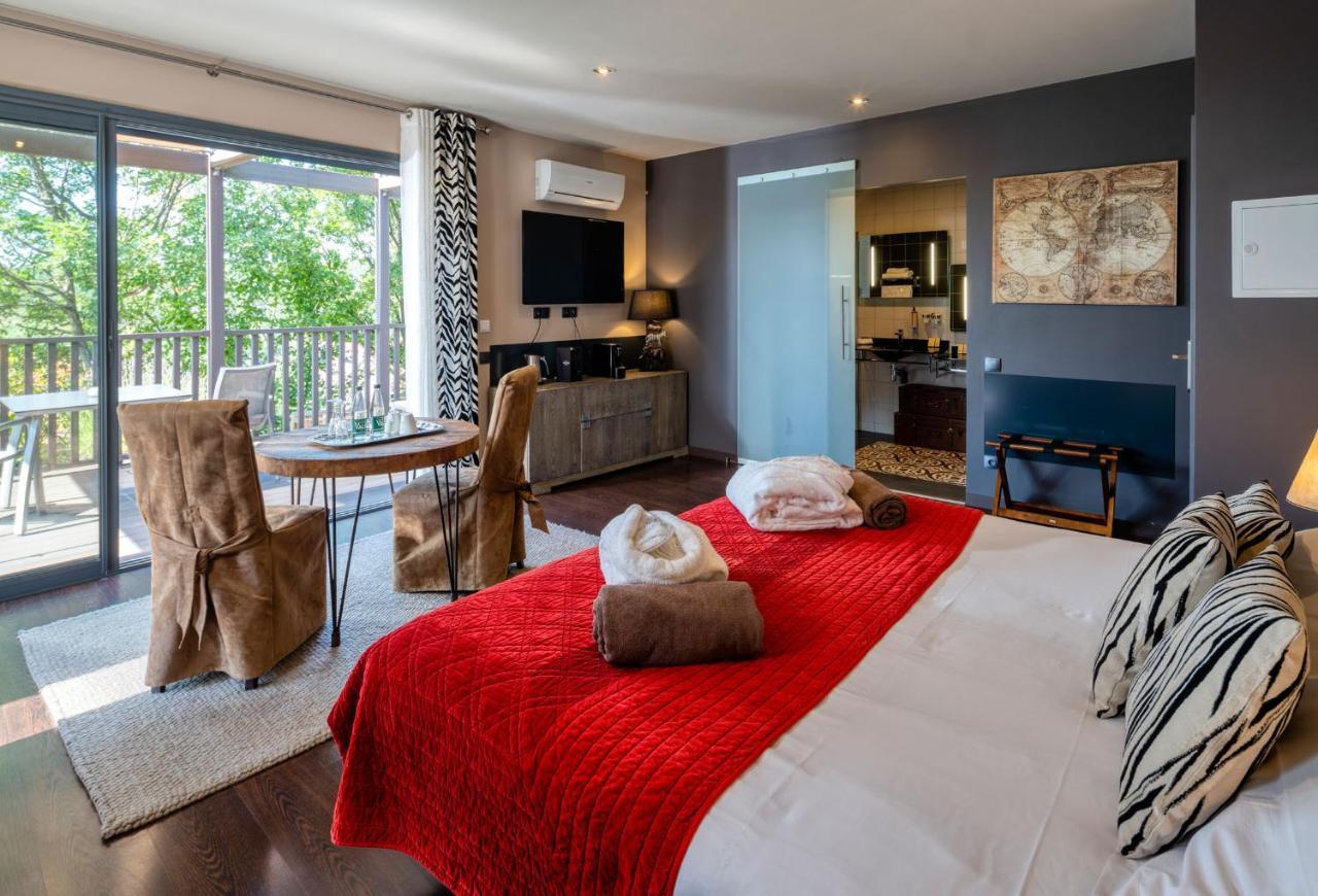 Domaine De Chalveches Hotel Spa 4* Faugeres  Zewnętrze zdjęcie