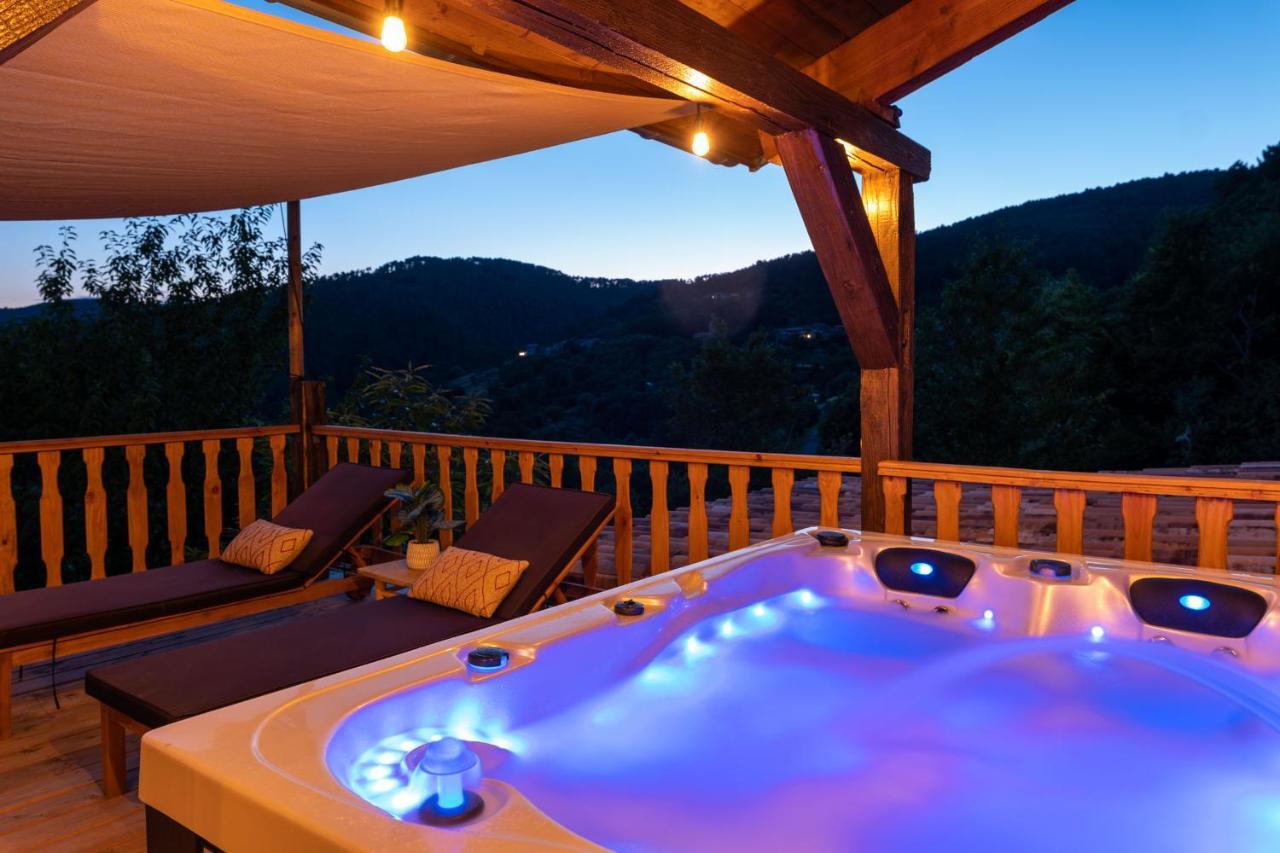 Domaine De Chalveches Hotel Spa 4* Faugeres  Zewnętrze zdjęcie