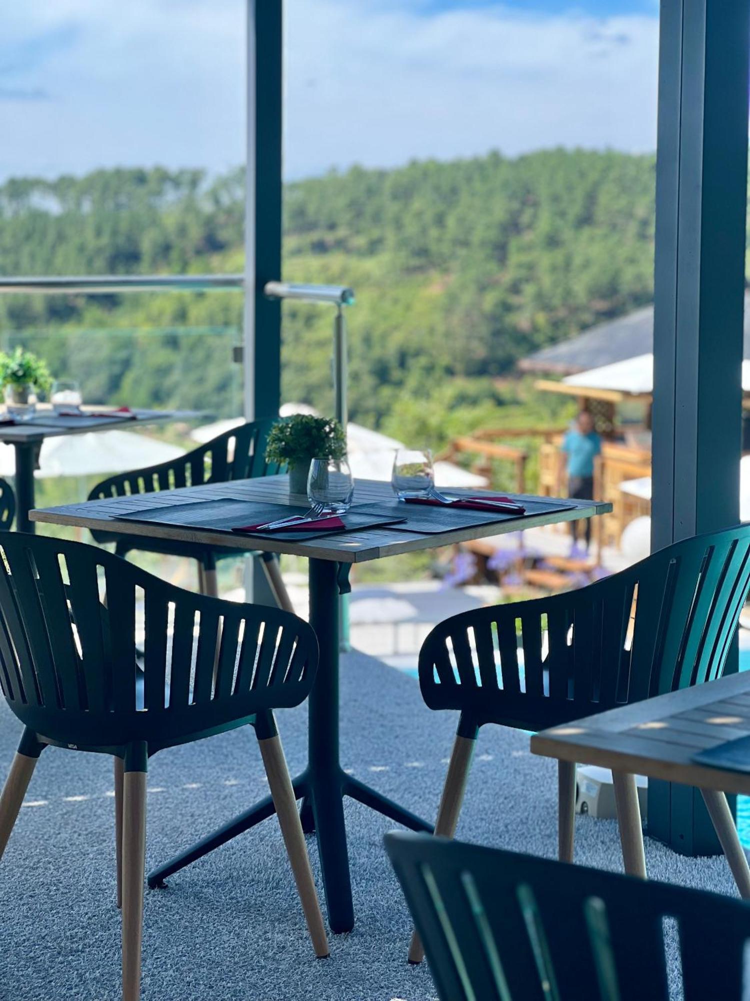 Domaine De Chalveches Hotel Spa 4* Faugeres  Zewnętrze zdjęcie