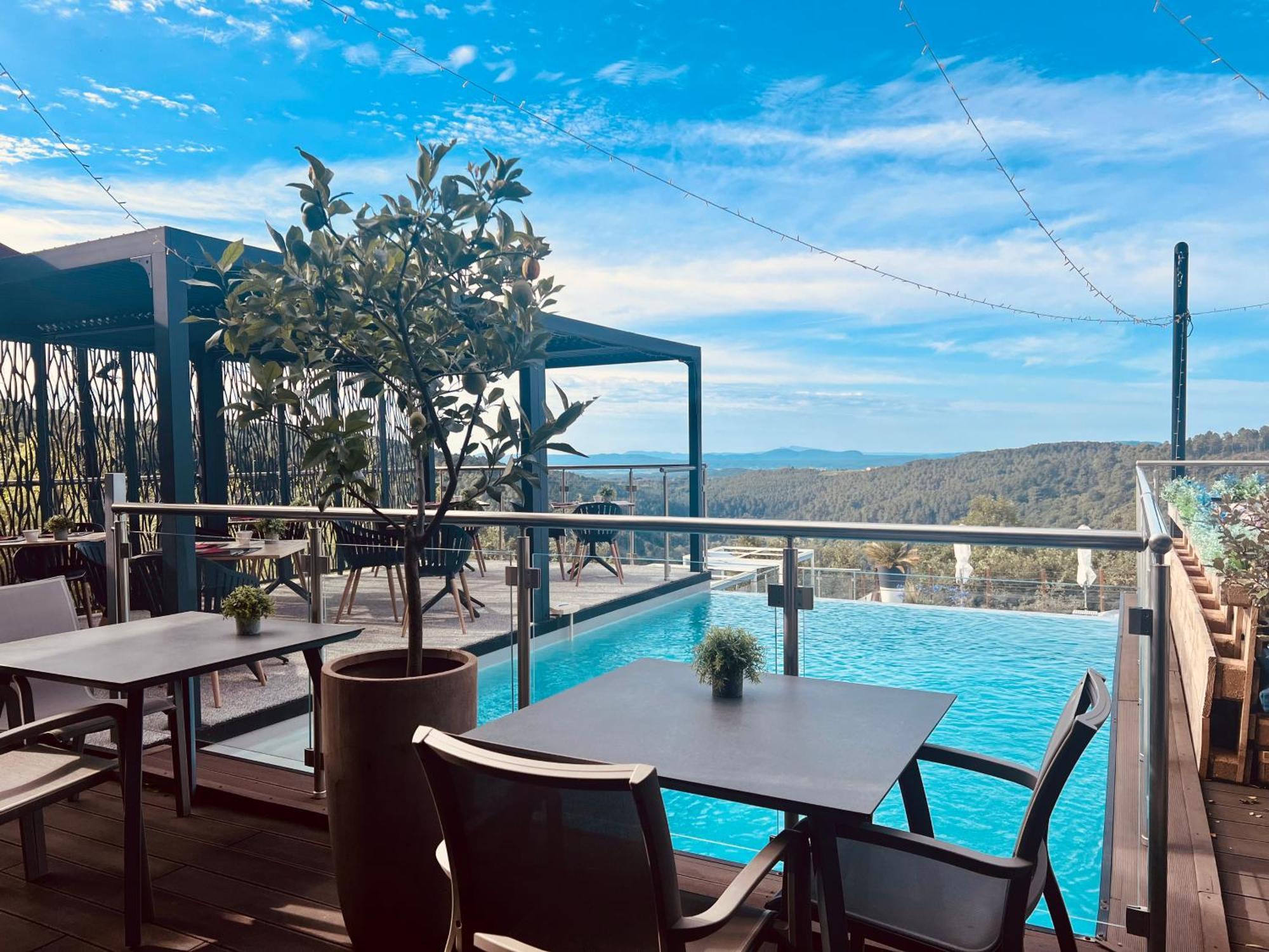 Domaine De Chalveches Hotel Spa 4* Faugeres  Zewnętrze zdjęcie